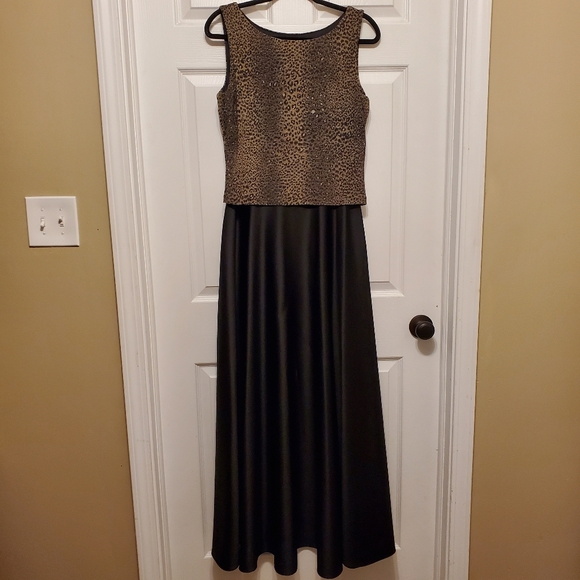 Arianna by Rachel Kaye Long Sleeveless Formal Evening Gown w/ Leopard Print - 10 - Picture 1 of 9